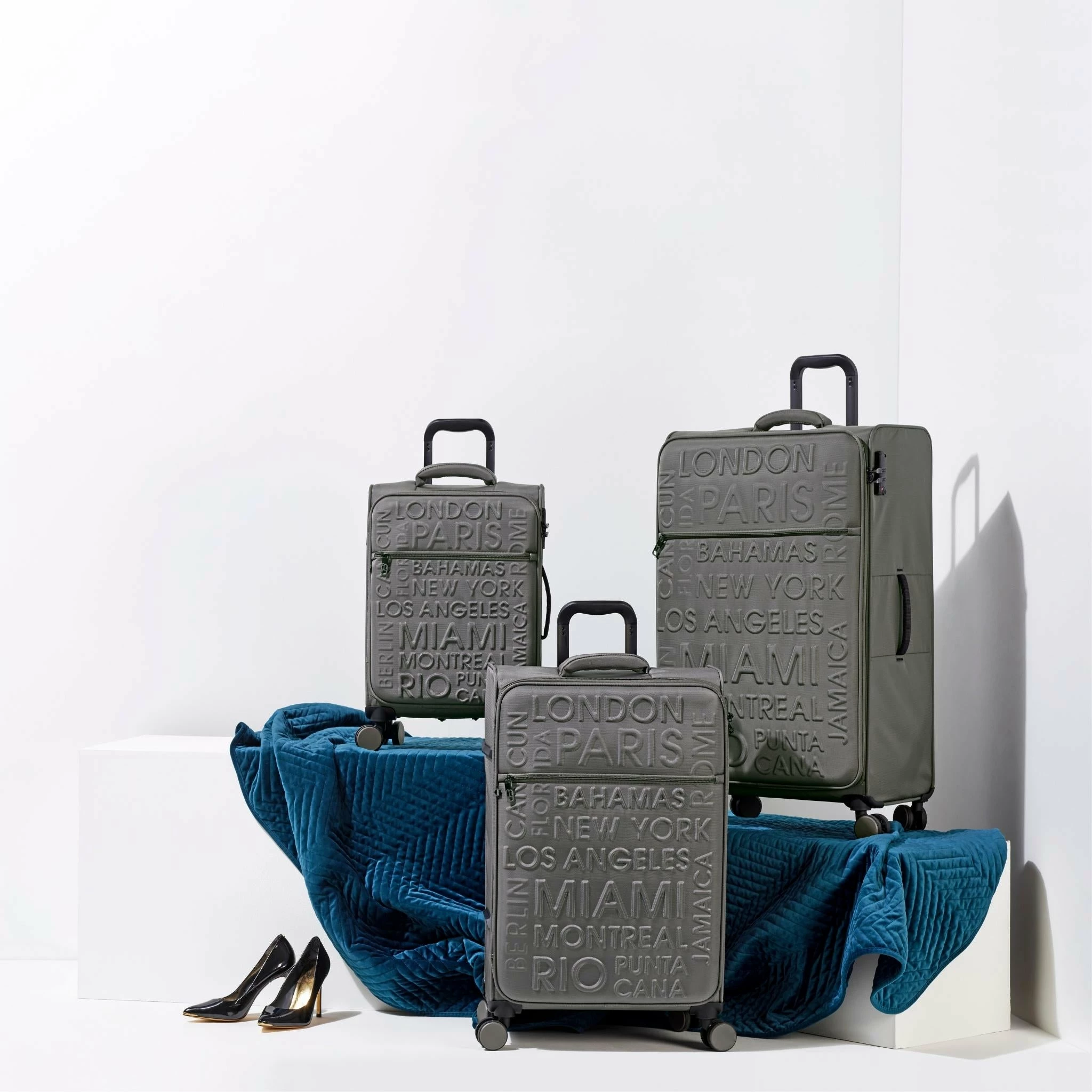 IT Luggage Citywide - 3pc Set (Charcoal) 10 IT Luggage Citywide - 3pc Set (Charcoal) - Image 10