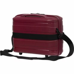 IT Luggage Momentous - Vanity Case (German Red) 9 IT Luggage Momentous - Vanity Case (German Red) -Suitcase Shop 32755 UK15 2886 15GermanredSSBackpanel