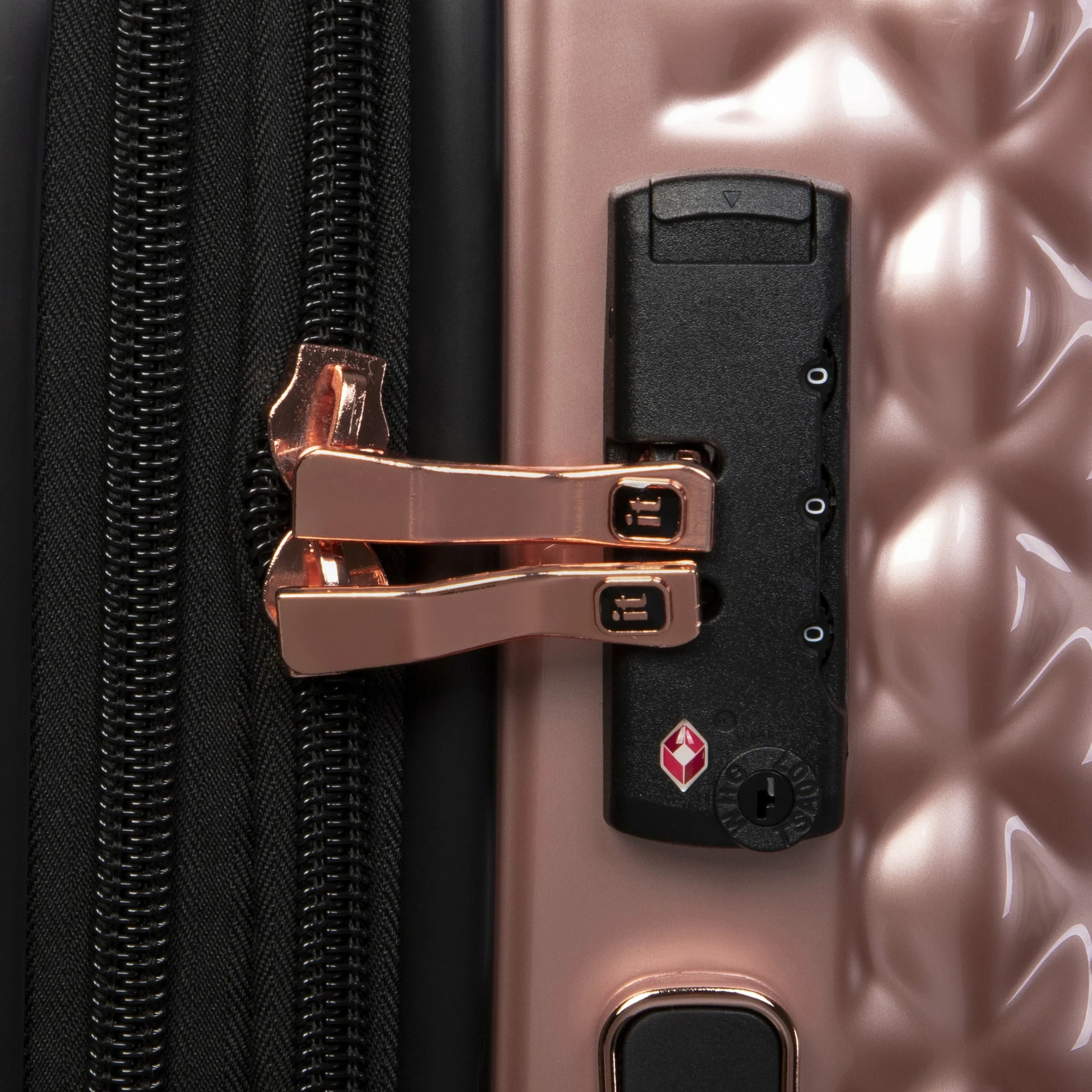 IT Luggage Glitzy - 5pc Set (Metallic Rose Gold) 12 IT Luggage Glitzy - 5pc Set (Metallic Rose Gold) - Image 12