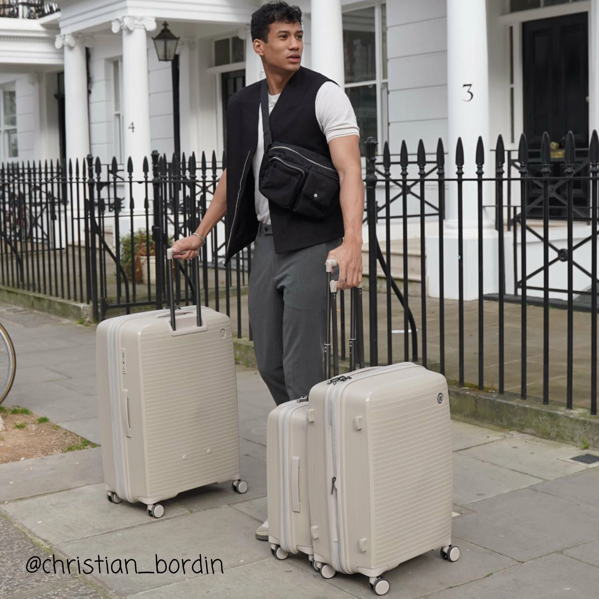 IT Luggage Spontaneous II - 3pc Set (Feather Grey) 16 IT Luggage Spontaneous II - 3pc Set (Feather Grey) - Image 16