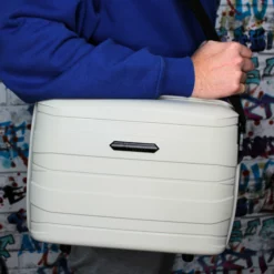 IT Luggage Momentous - Vanity Case (Pumice Stone) -Suitcase Shop 4 2c037c45 0777 4ce5 ba00 1d727566f35e