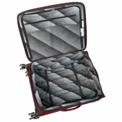 IT Luggage Intrepid - Cabin (Black) 15 IT Luggage Intrepid - Cabin (Black) -Suitcase Shop 61356 US12 2078D08DarkredS055SSInterior abeeb7ea ae87 492d 927f 7ba6c0e3bea9