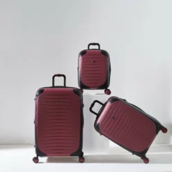 IT Luggage Lineal - 3pc Set (Wine Red) -Suitcase Shop 7 fd2f285a a711 496c af72 7e26bf7053f7
